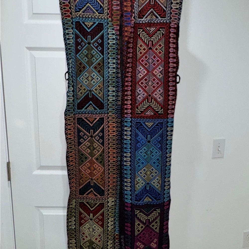 Colorful Geometric Patterned Thobe